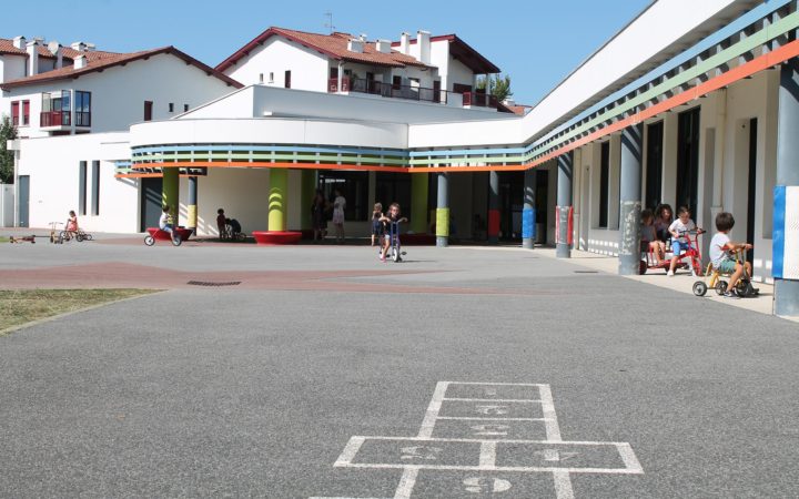 Cour Ecole Saint Jean De Luz